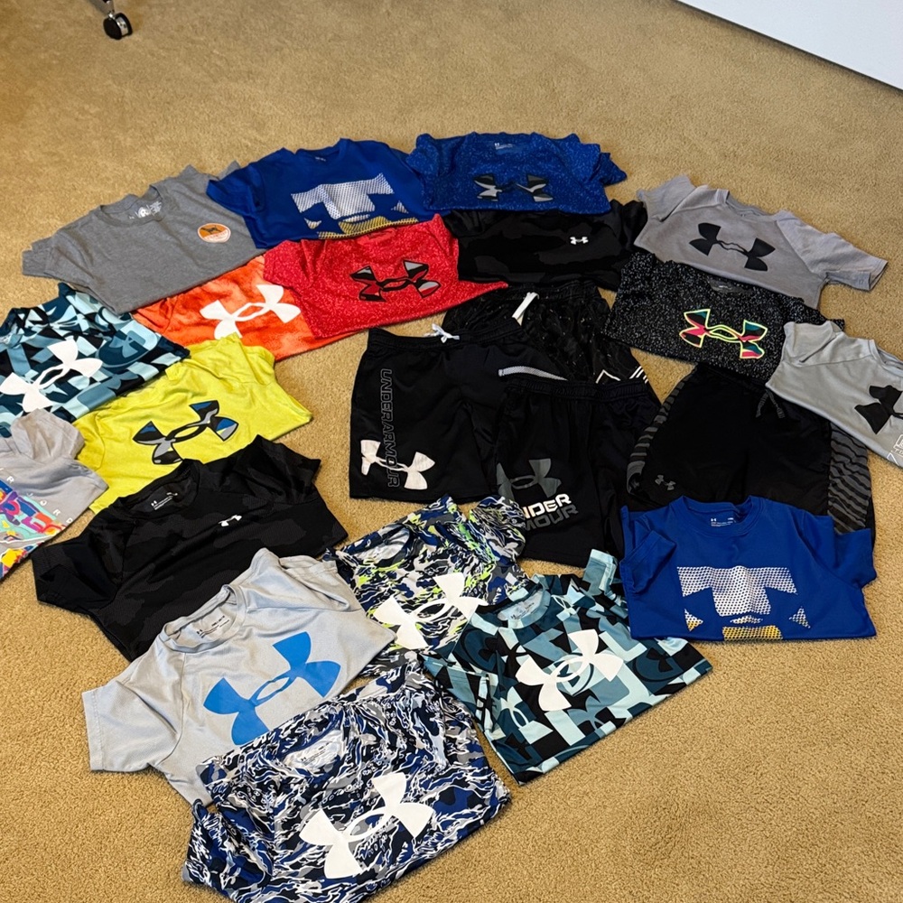 Youth Medium — 18 shirts + 4 shorts